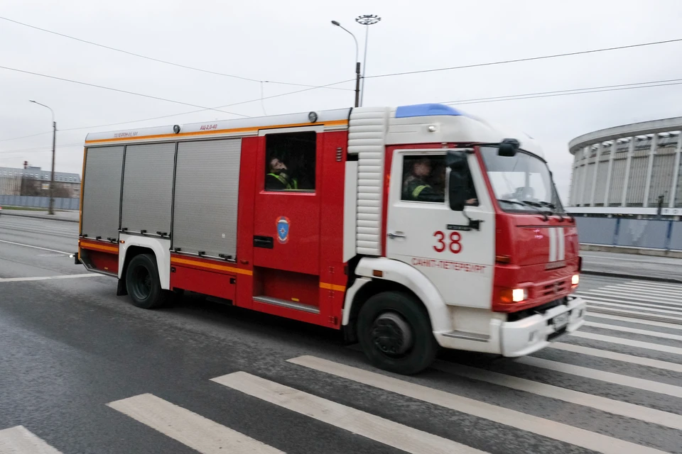 Женщина пострадала в пожаре на проспекте Косыгина в Петербурге.