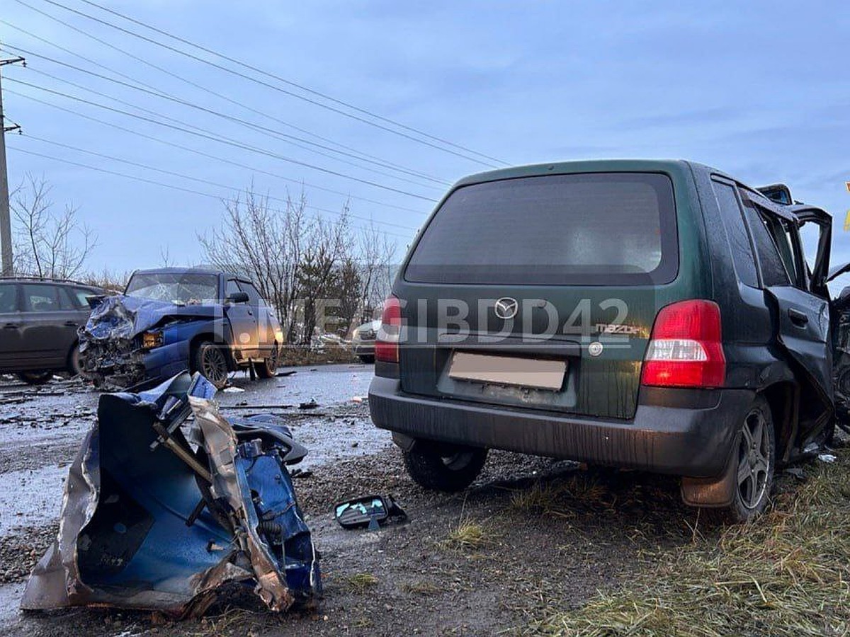 В жестком ДТП на кузбасской трассе погиб один человек - KP.RU