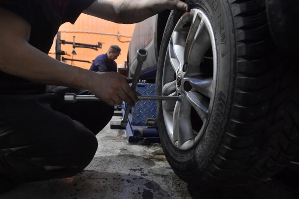 Жителям Ростова рассказали, сколько стоит заменить зимние шины