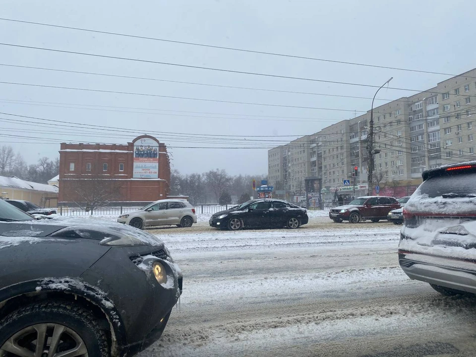 В Ульяновске закрыли для грузовиков и автобусов движение по Президентскому мосту