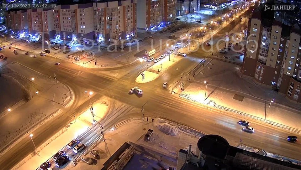 В Югре водитель иномарки проехал на красный и устроил ДТП. Фото: УГИБДД России по ХМАО-Югре