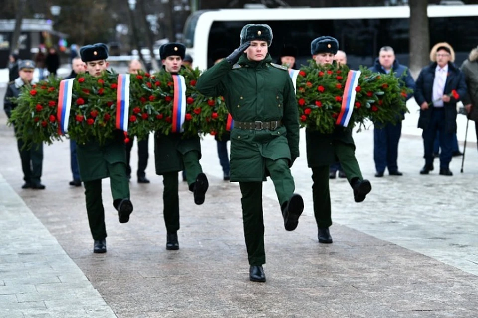 В Ярославле проходит акция «Вахта Героев Отечества»