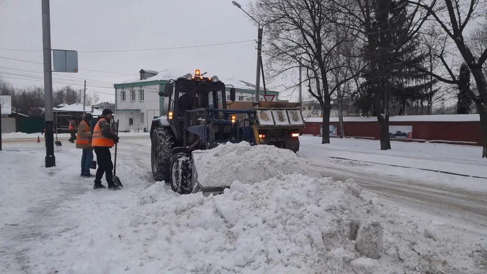 Безопасность дорог обеспечивает их своевременная уборка
