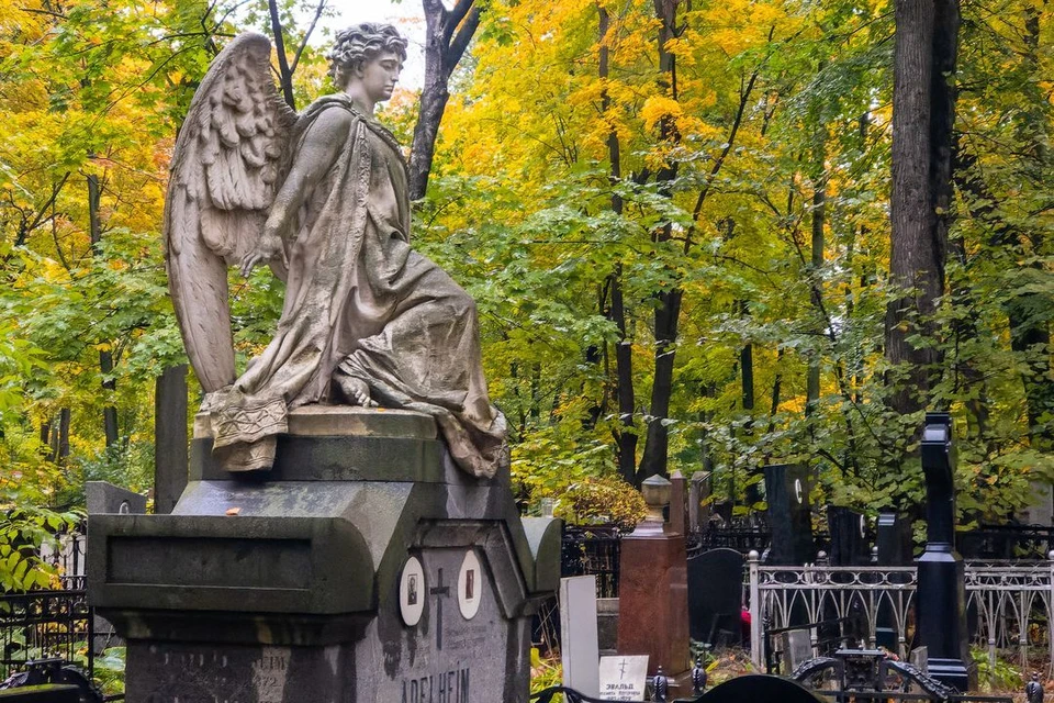 В Новосибирске на Гусинобродском кладбище выделили новый участок для погребения военных.