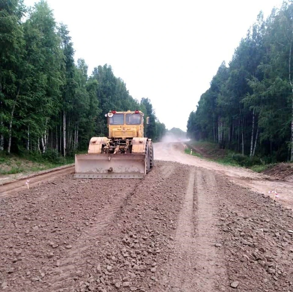 Дорогу отсыпали щебеночно-песчаной смесью