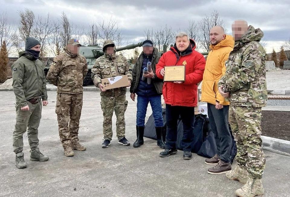 Гуманитарный груз для бойцов СВО был передан на Саур-Могиле. Фото: РВИО