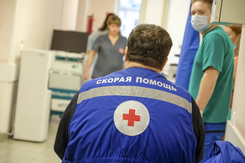 Ребенка привезли в больницу.