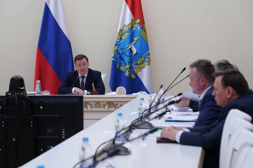 Губернатор поручил главе Самары и руководителям других муниципалитетов усилить работу по расчистке дорог / Фото: Юлия Рубцова