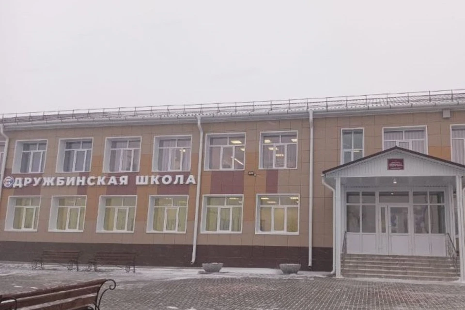 Здание школы после ремонта. Фото: министерство образования и науки Алтайского края
