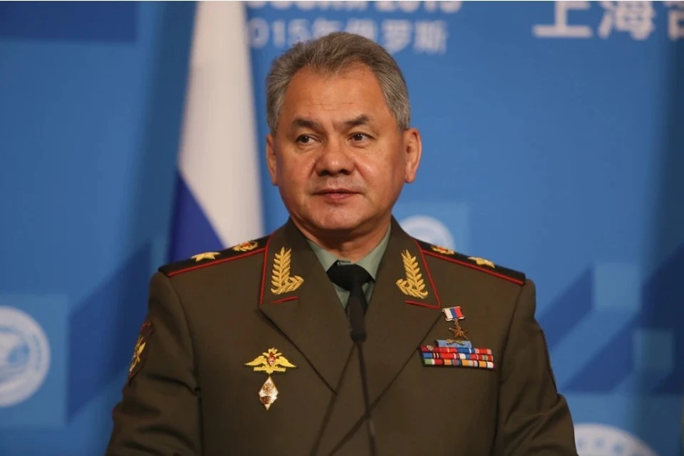 Шойгу вручил госнаграды и погоны высших офицеров отличившимся военнослужащим