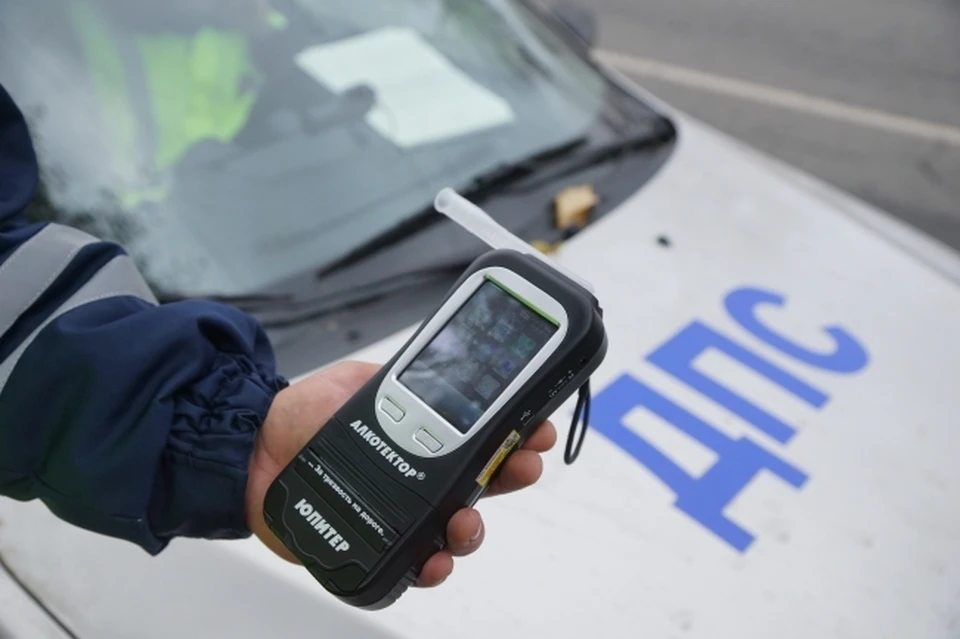 С 8 по 10 декабря в Саратове сотрудники Госавтоинспекции проводят очередной рейд «Трезвый водитель» (фото: архив КП)