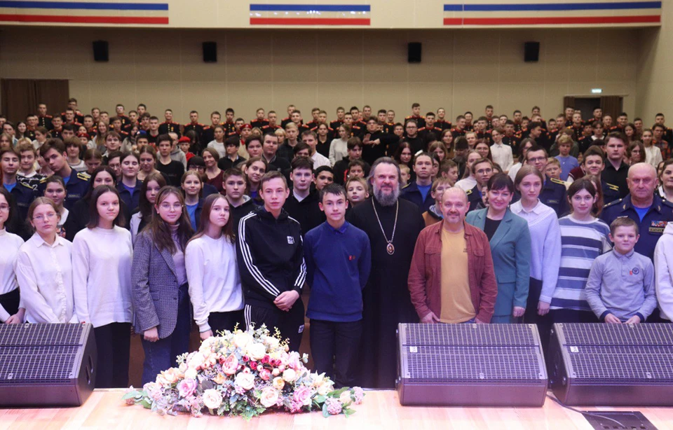 Показ и дискуссия после фильма завершились совместным фото