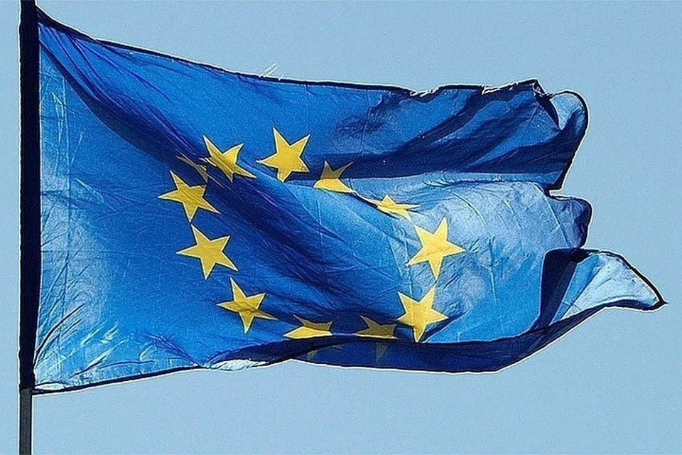 Euroactiv: ЕС готов финансировать возведение стен от мигрантов из третьих стран