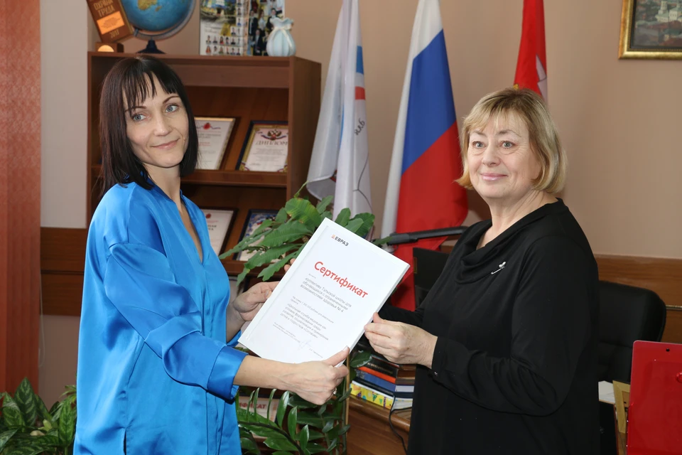 Новогодние подарки детям от ЕВРАЗ Ванадий Тула