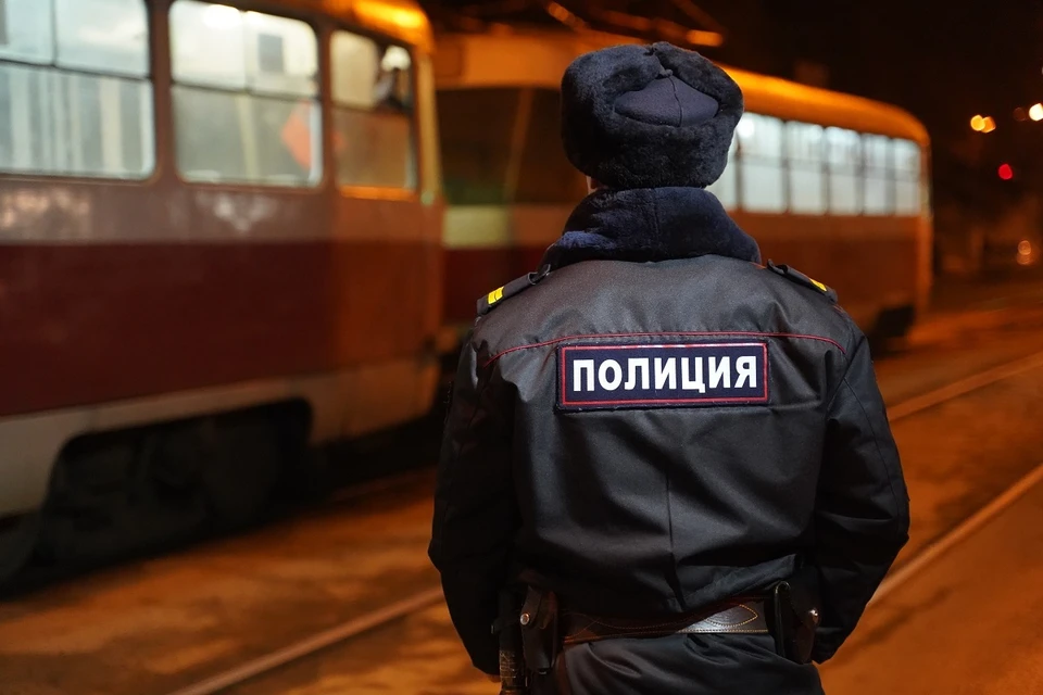 Следствие будет ходатайствовать о взятии полицейского под стражу