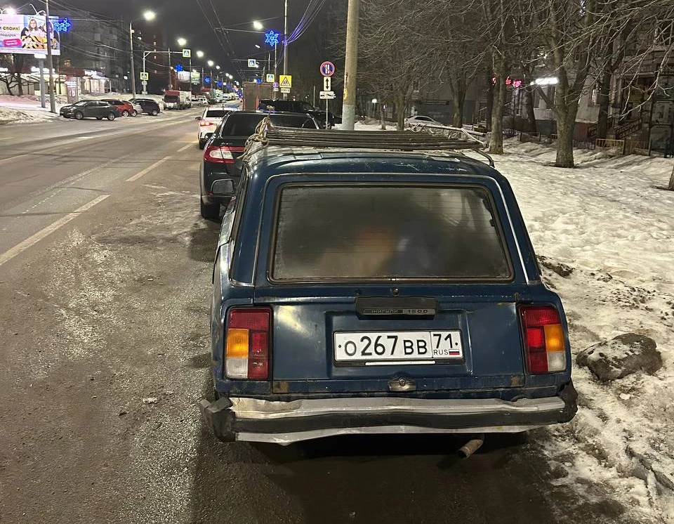 В центре Тулы в ДТП попал угнанный автомобиль. Фото: телеграм-канал «Compas_71. Едем по Туле».