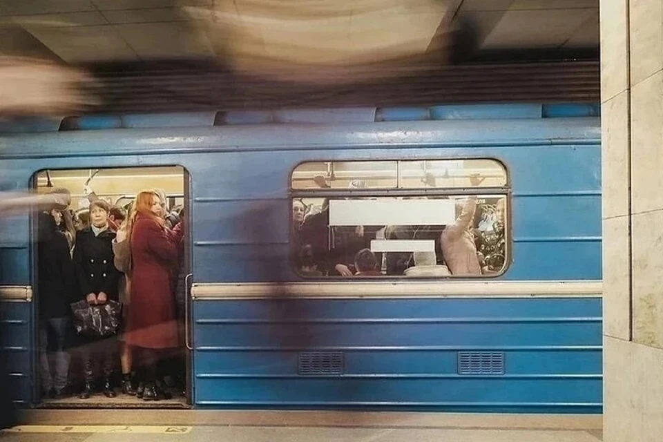 Новосибирский метрополитен опубликовал график работы подземки в новогоднюю ночь.