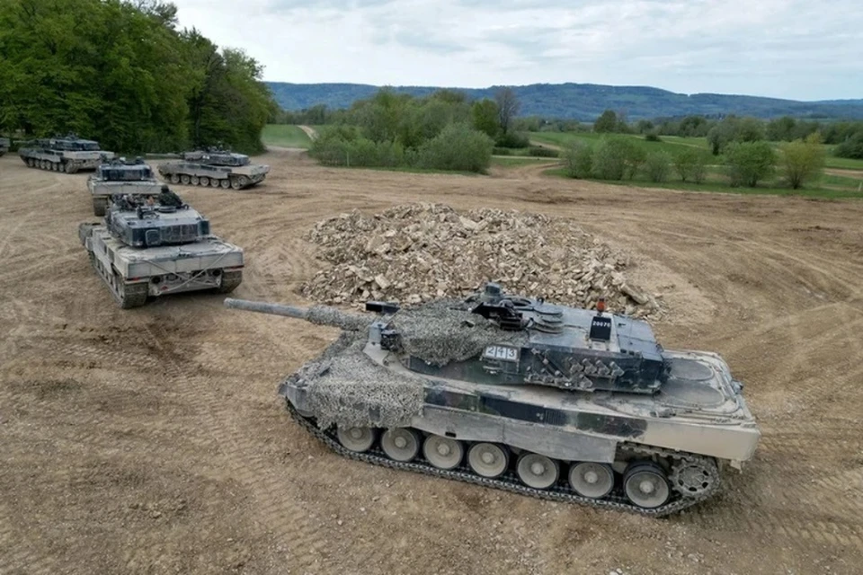 МО: ВС РФ уничтожили на Сватовском направлении взвод танков Leopard-2A6 ВСУ
