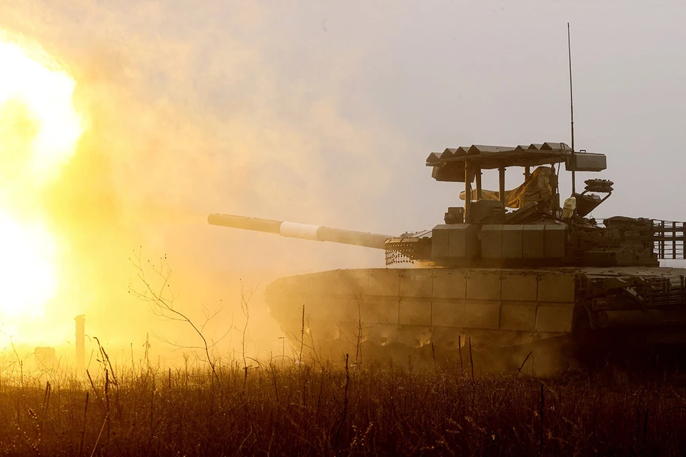 Танк Т-80 глубокой модернизации на Запорожском направлении в зоне проведения специальной военной операции. Фото: Александр Полегенько/ТАСС