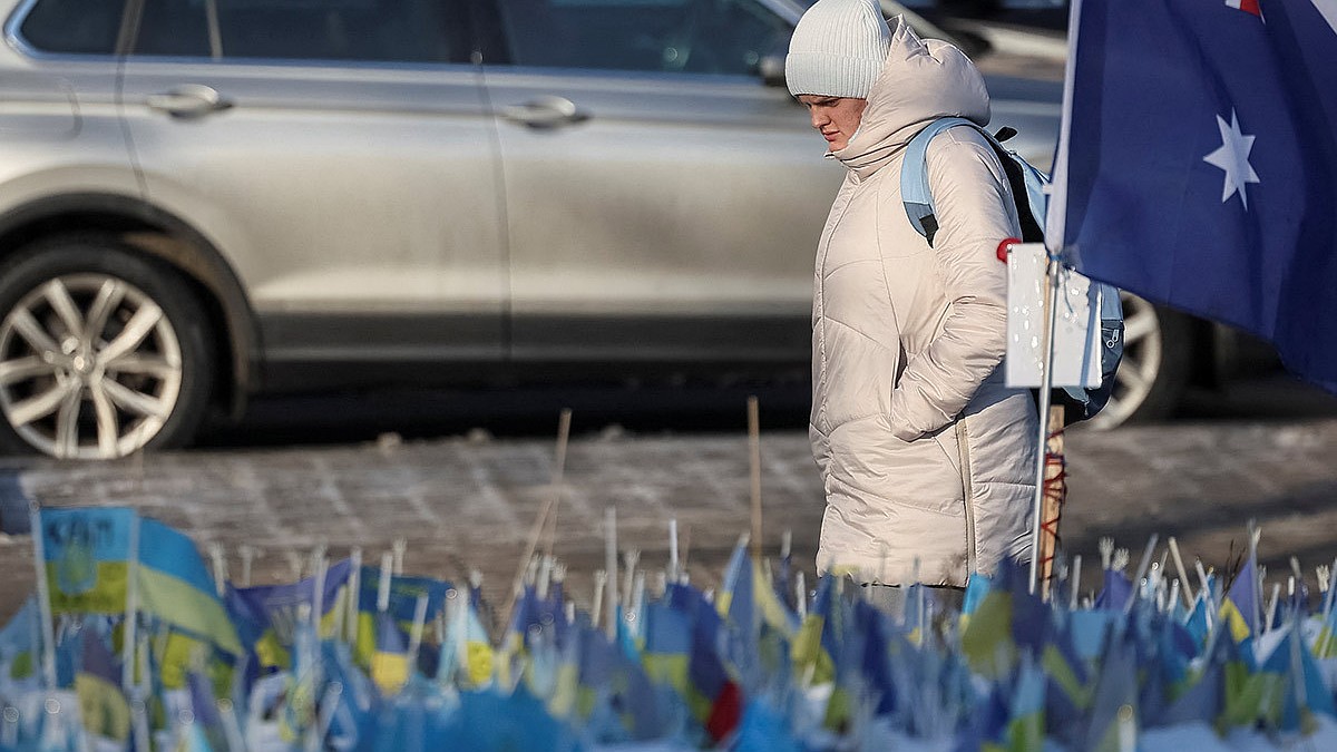 Разливали бензин в бутылки на Майдане, а теперь гонят на фронт мужей:  Киевлянка - о разбитой вдребезги жизни украинок - KP.RU