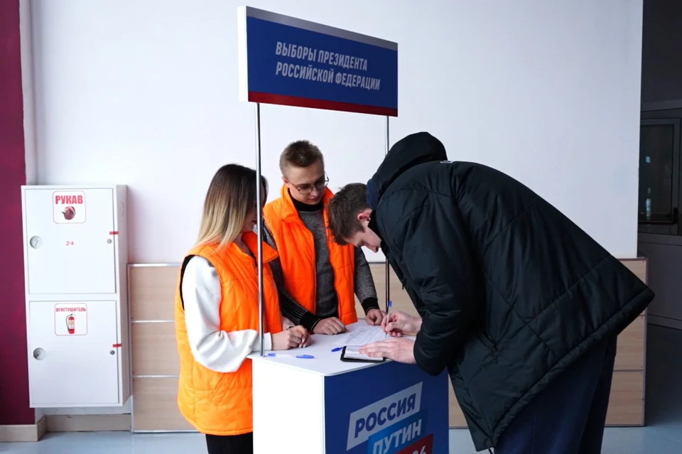 На Кубани завершили сбор подписей в поддержку Владимира Путина