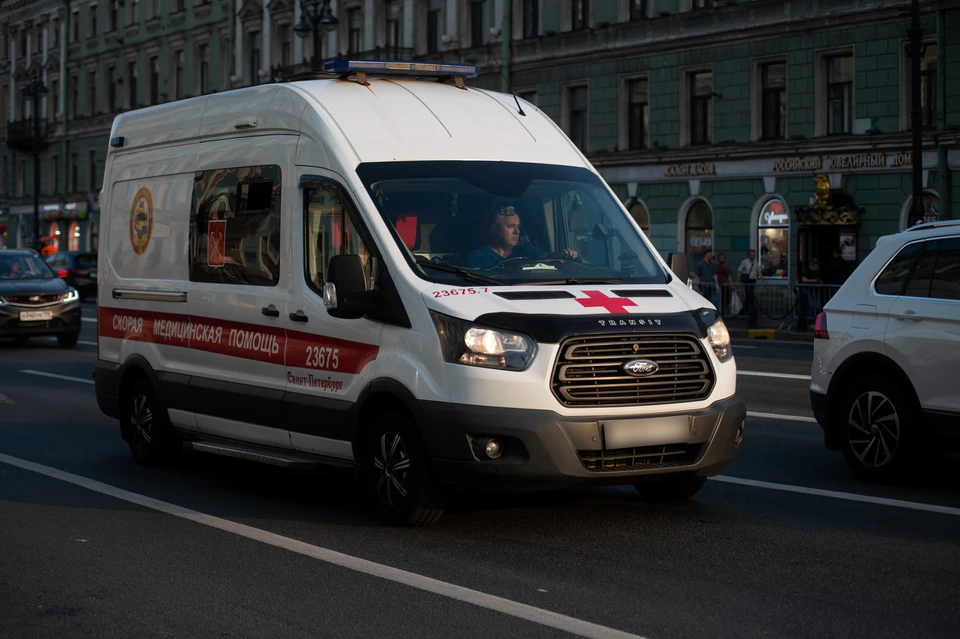 Четверо пострадавших в ДТП на Наличной улице в Петербурге находятся в тяжелом состоянии.