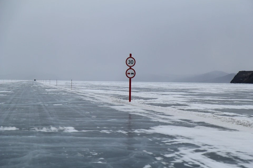 В Усинске закрыли зимник из-за погодных условий.