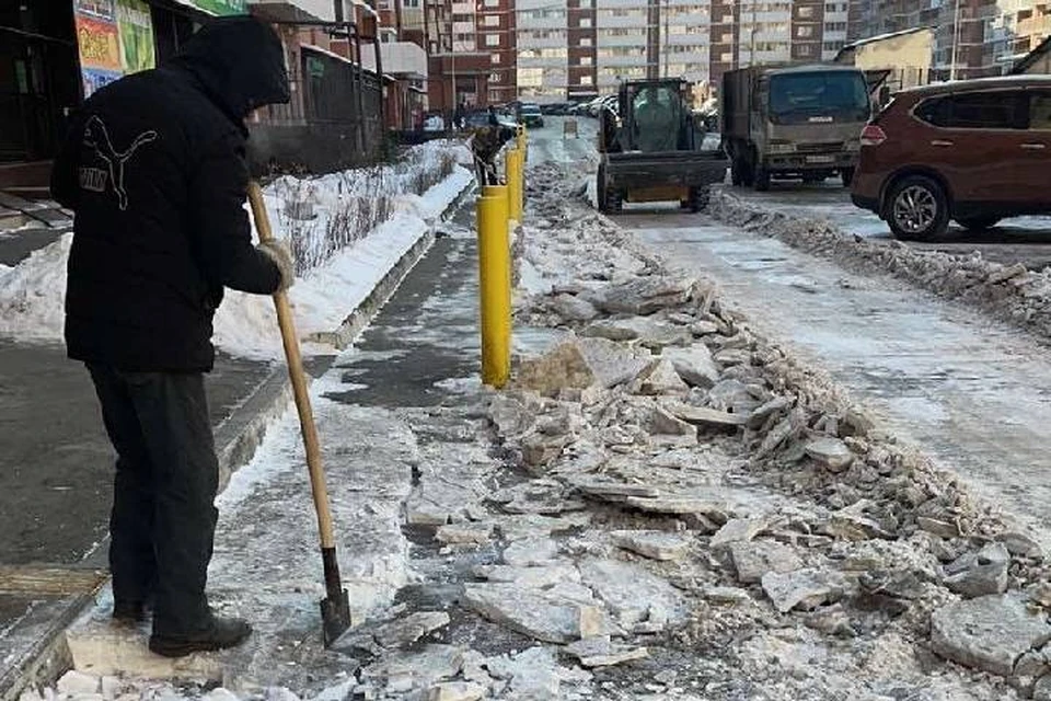 В Октябрьском округе Иркутска вывезли более тысячи тонн снега