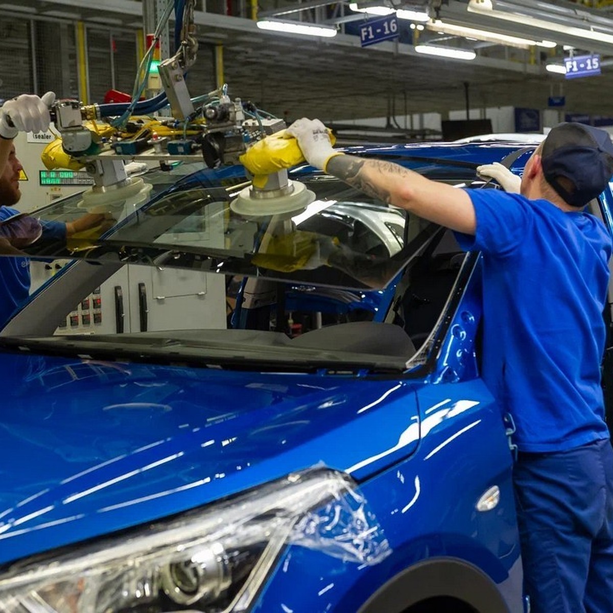 Серийное производство машин на бывшем заводе Hyundai в Петербурге запустят  во II квартале 2024 года - KP.RU