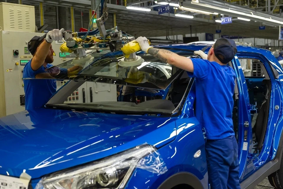 На бывшем заводе Hyundai в Петербурге во II квартале 2024 года запустят серийное производство авто.