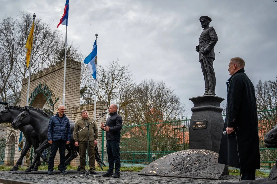 В Херсонской области торжественно открыли новый памятник ФОТО: ТГ-канал Владимира Сальдо