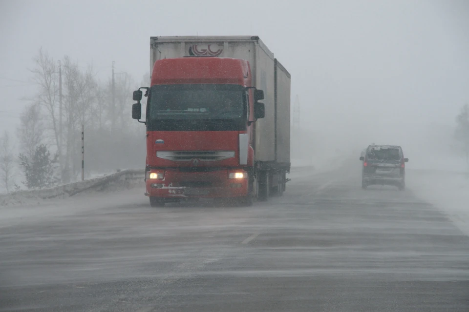 На стоянках водители могут переждать непогоду или дождаться открытия трасс