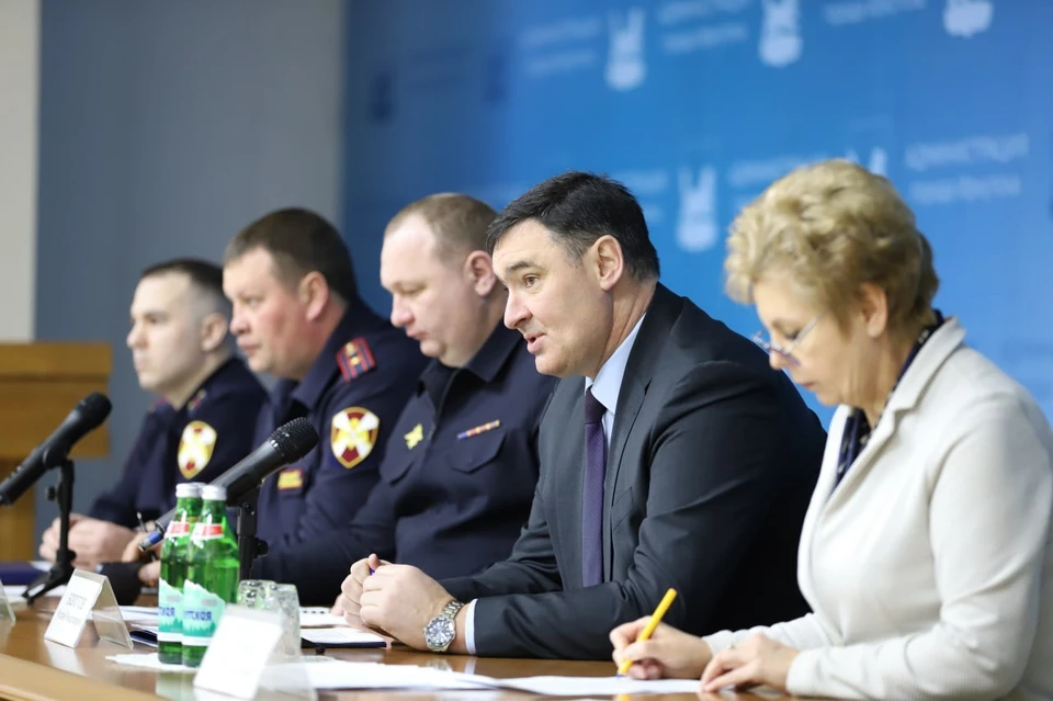 В Иркутске создадут рабочую группу для укрепления охраны в школах
