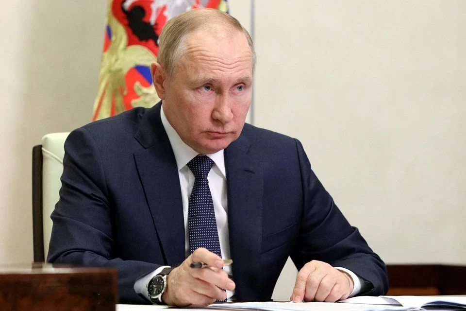 Путин поручил ускорить выдачу льгот и выплат участникам спецоперации