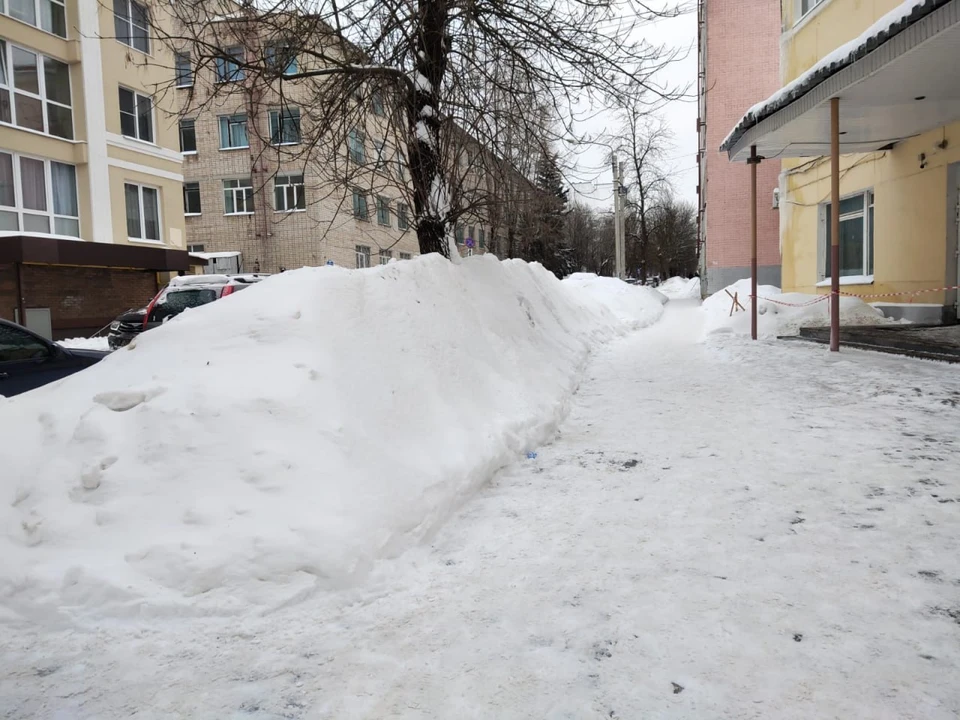 Работы по уборке продолжаются.