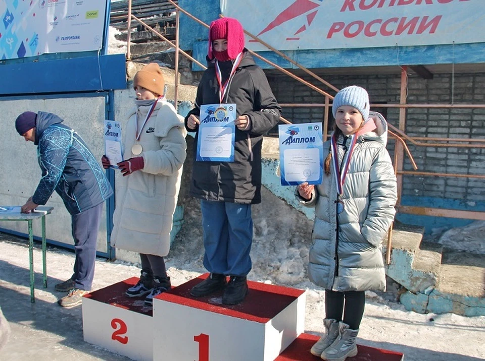 Церемония награждения победителей прошла под аплодисменты собравшихся