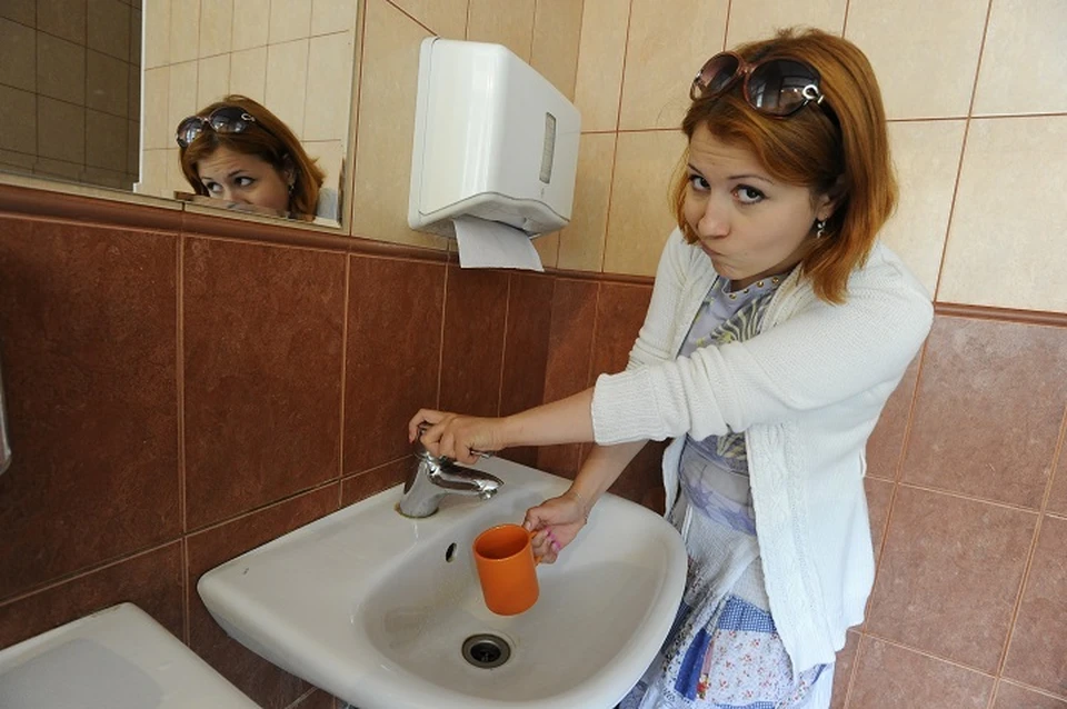 Горячая вода и отопление должны вернуться к полуночи.