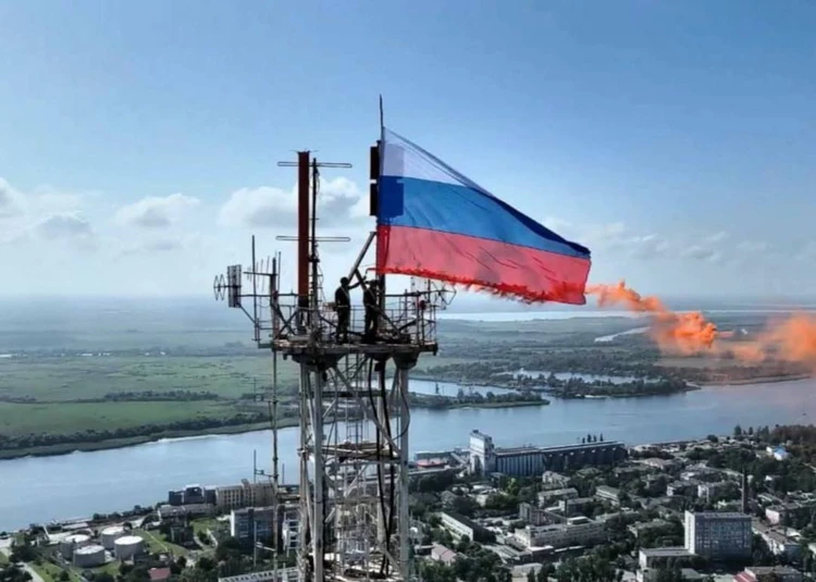 «Не такая большая цена за воссоединение с Родиной»: Херсонская область отмечает годовщину возвращения в Россию