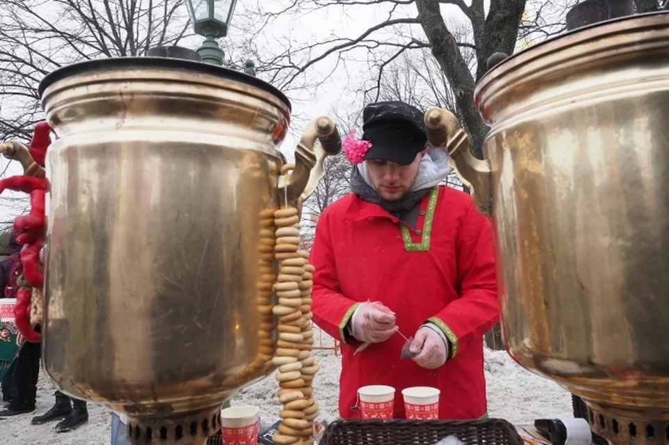 В городских парках готовятся праздновать Масленицу