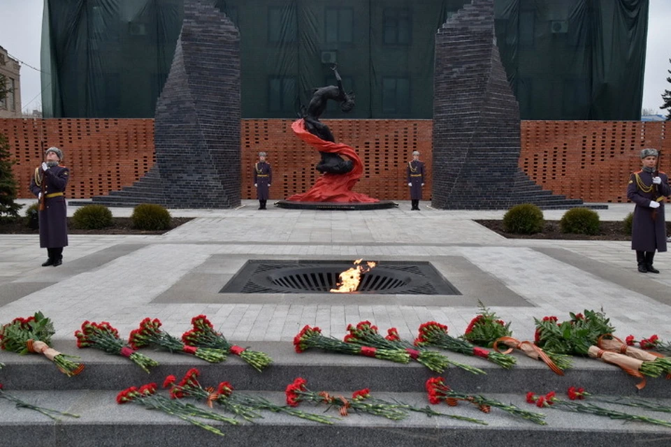 В Донецке открыли восстановленный мемориал. Фото: АГ ДНР