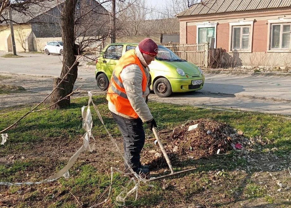 В Херсонской области коммунальные службы регулярно приводят в надлежащее состояние городские улицы. ФОТО: администрация Генического муниципального округа