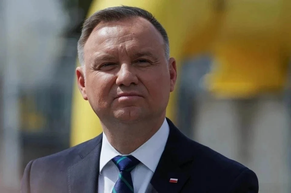 Президент Польши Дуда: Украине нужно помогать не войсками, а финансами и оружием