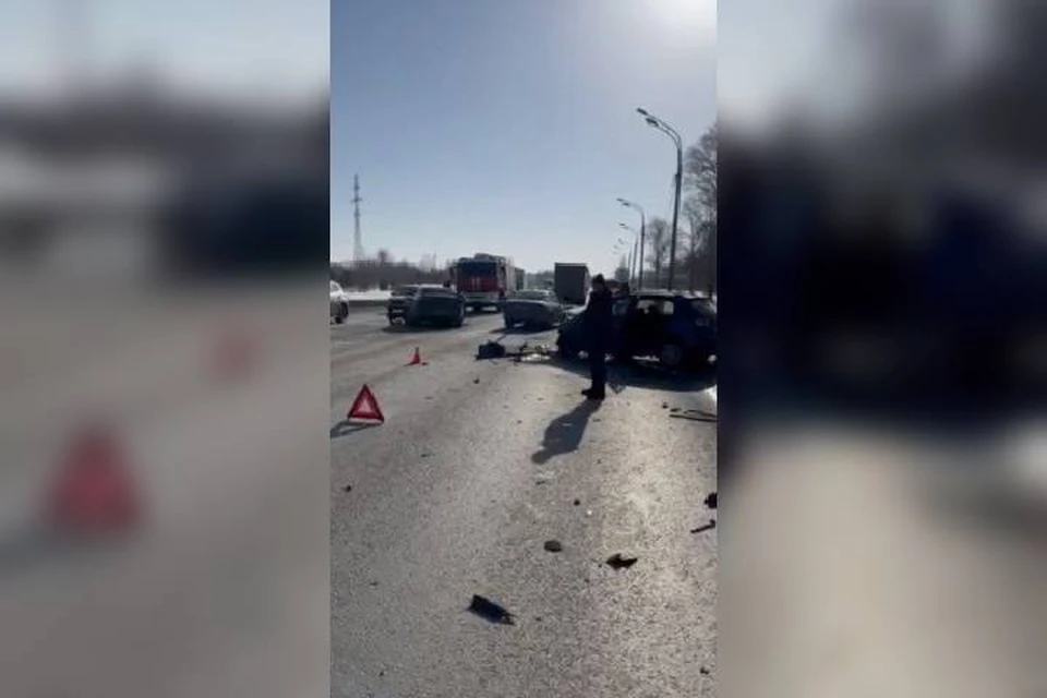 Две иномарки столкнулись в Кстовском районе 16 марта.