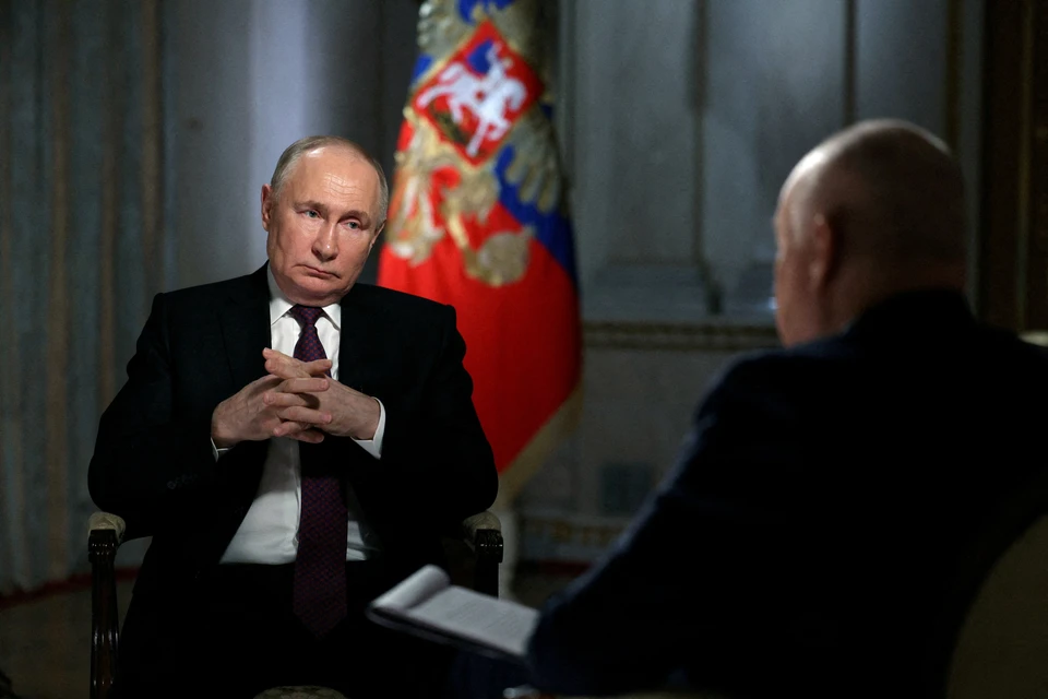 Владимир Путин пошутил перед началом интервью с Дмитрием Киселевым