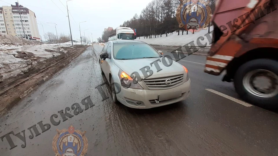 В Туле на Калужском шоссе автомобиль Nissan сбил 32-летнего мужчину