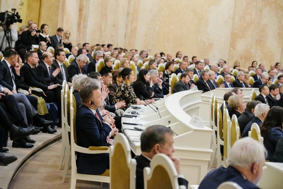 Парламентарии хотят разнообразить культурный досуг российских пенсионеров.