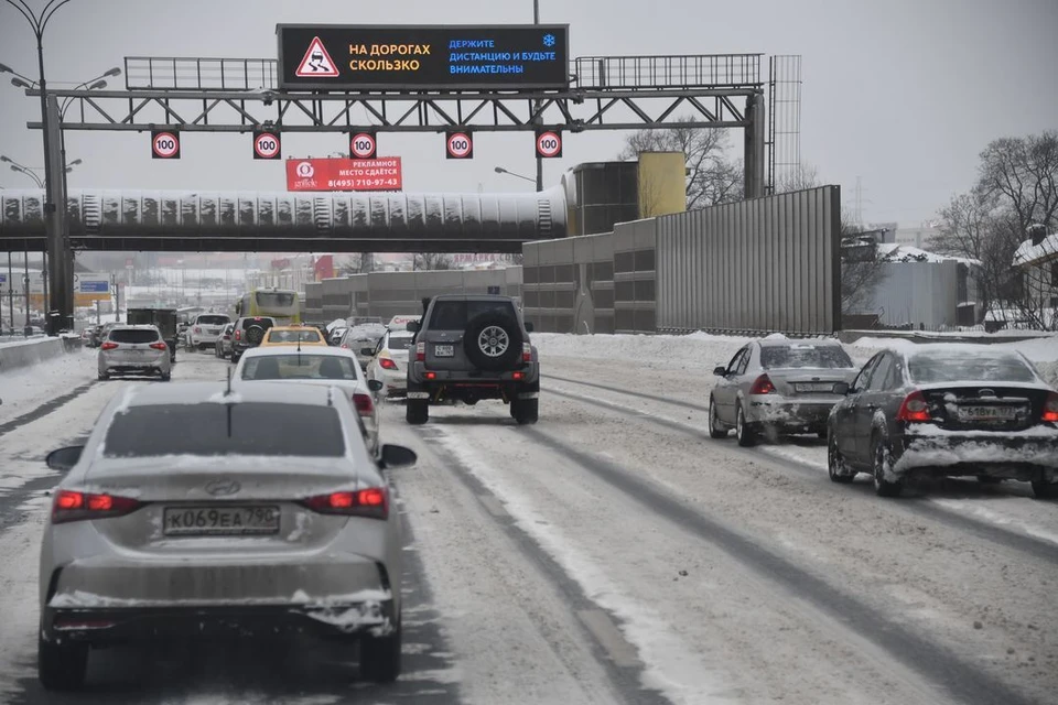 Новосибирск сковали пробки утром 21 марта.