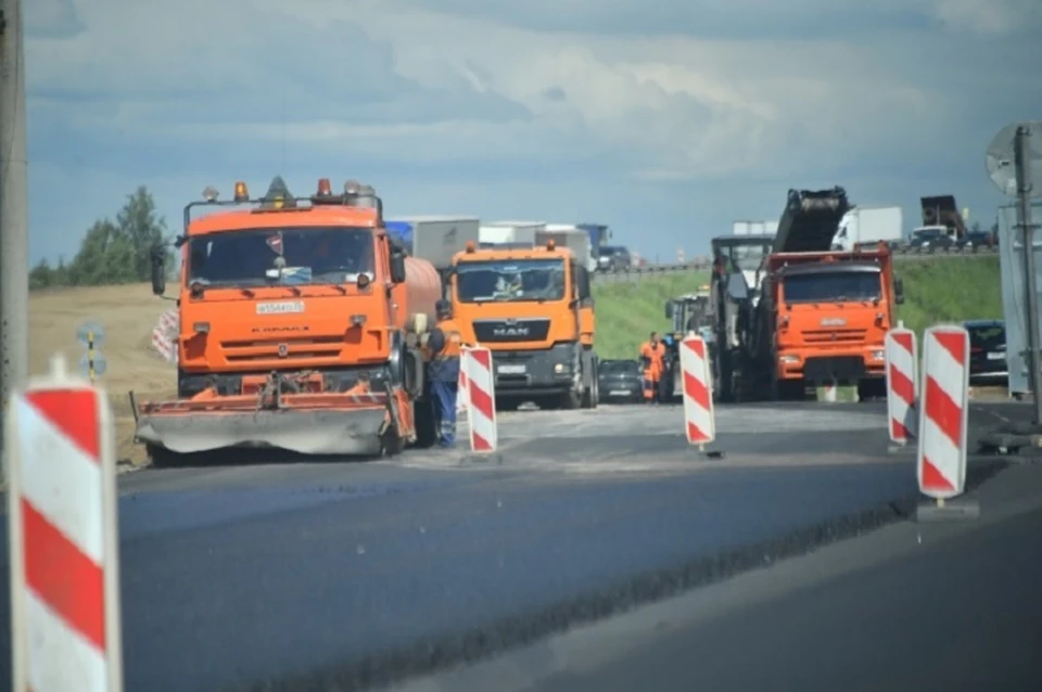 Автодор в этом году отремонтирует в ЛНР более 300 км дорог