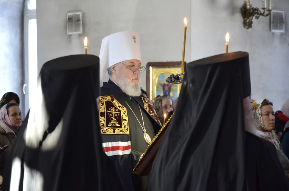 Глава Пермской митрополии молится об упокоении душ невинноубиенных и выздоровлении пострадавших.