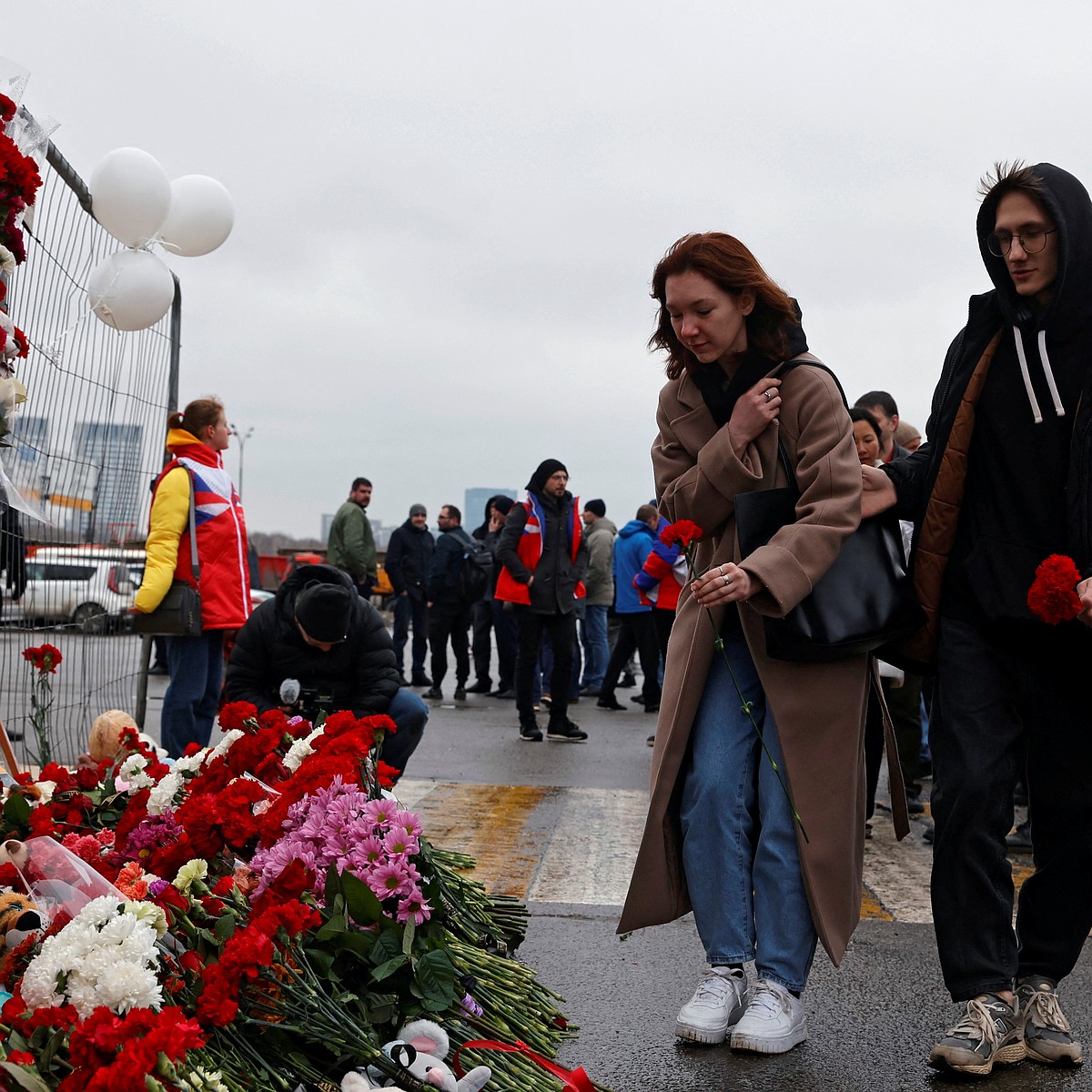 13 фамилий: Список погибших в теракте в «Крокус Сити Холл» опубликовало МЧС  России - KP.RU